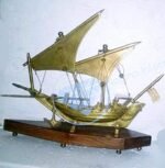 Ship Old Model Solid Brass Handcrafted Replica | Detailed Authentic Design With Polished Finish Surface | Sailing Boat Decorative Display Showpiece | Pirate's Nautical Home Decor (Large) : Home & Kitchen - Image 2